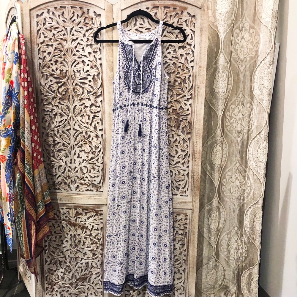 THML 🦋 Embroidered Maxi Dress